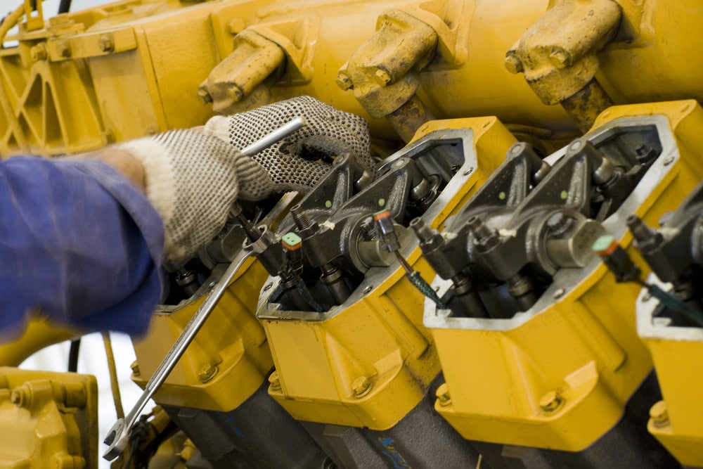 What Does A Heavy Diesel Mechanic Do?